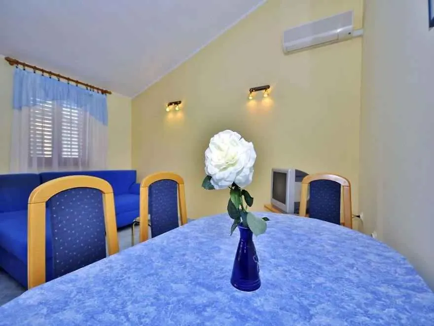 Apartment in Pula/Istrien 17385 Pula