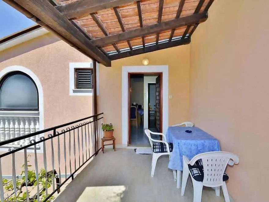 Apartment in Pula/Istrien 17385