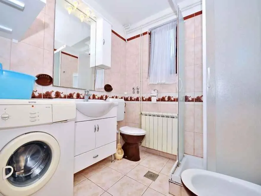 Apartment in Pula/Istrien 17385